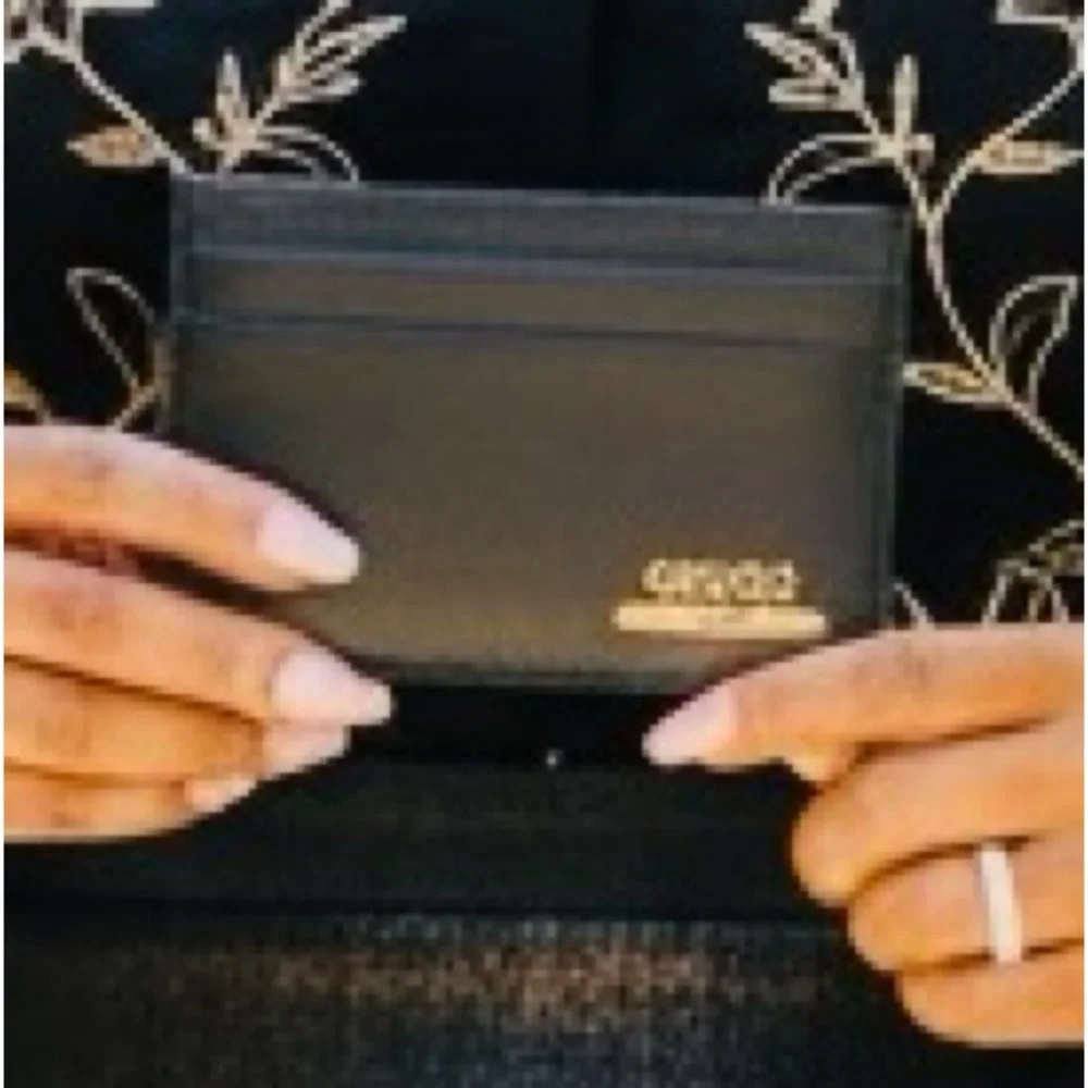 GUCCI Marmont Cardholder Wallet w/COA. Unisex, NWOT - Picture 2 of 16
